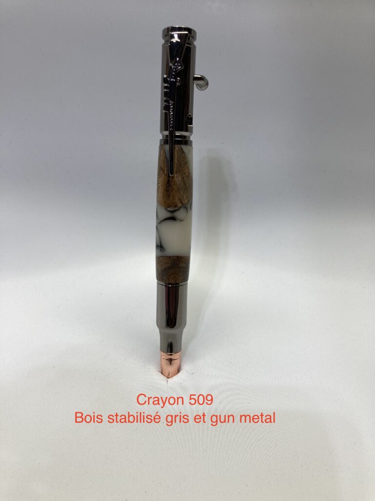 Crayon artisanal de la collection chasse Bolt Action