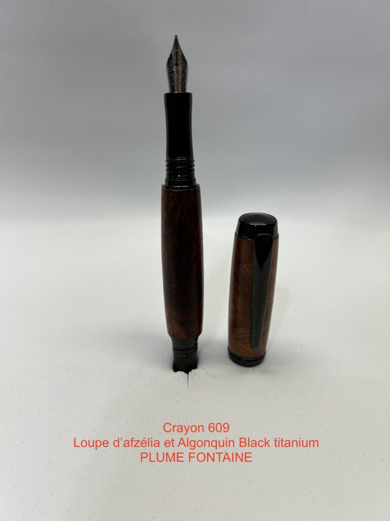 Crayon artisanal de la collection Algonquin