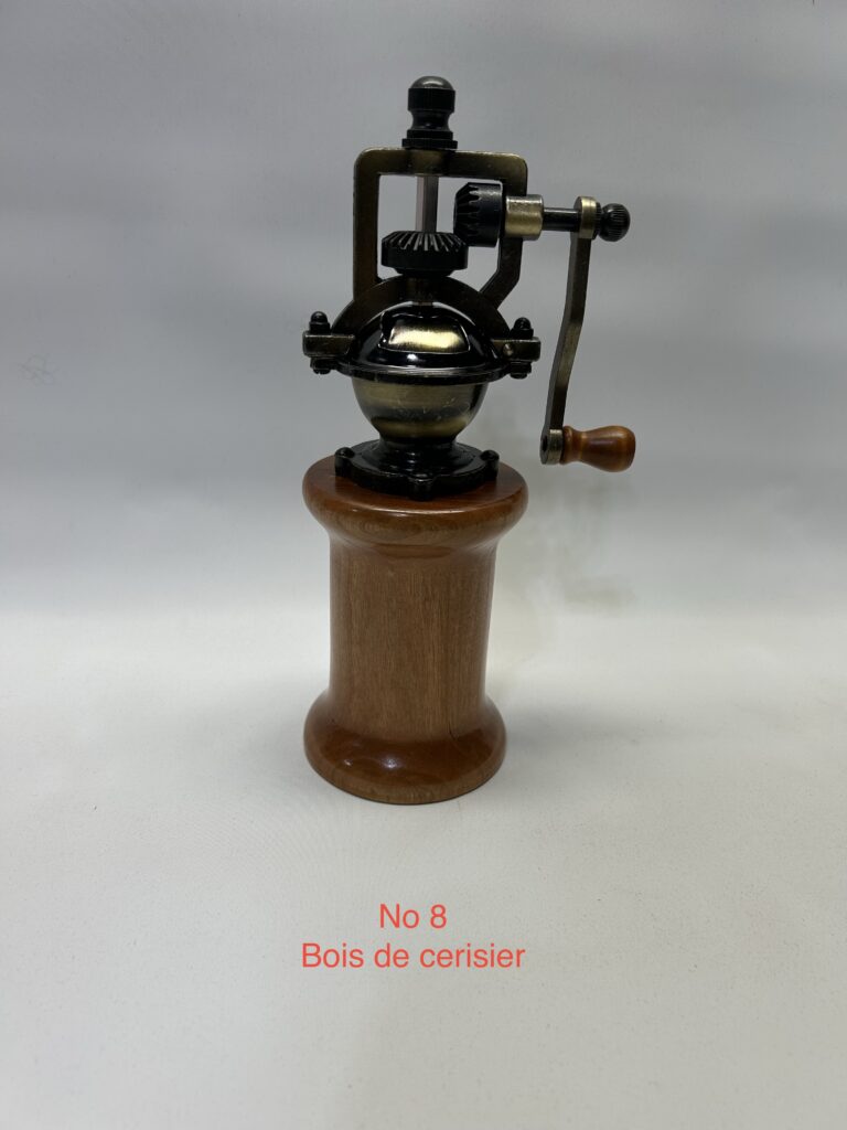 mp-8_Moulin poivre_Poivrière