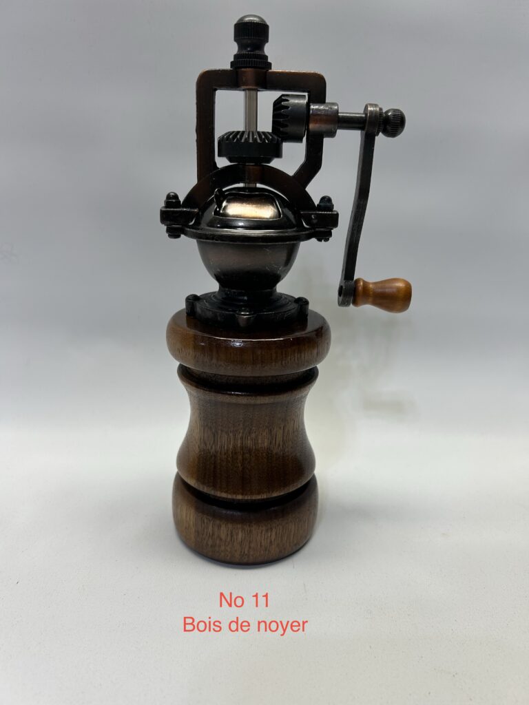 mp-11_Moulin poivre_Poivrière