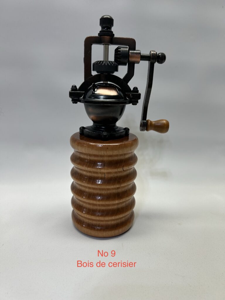 mp-9_Moulin poivre_Poivrière